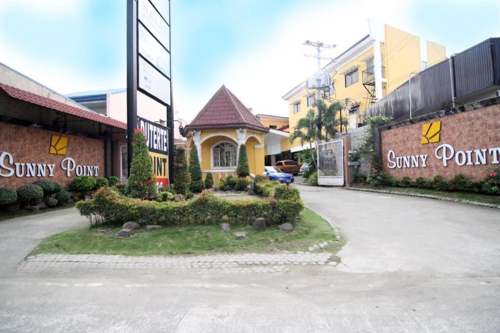 Sunny Point Hotel Davao City Dış mekan fotoğraf